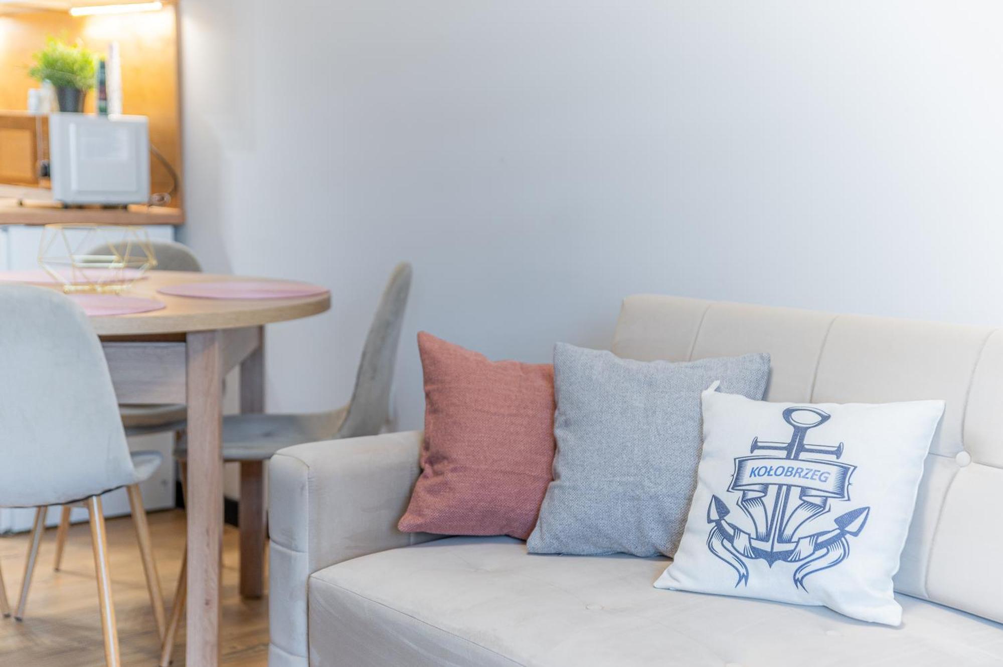 Horyzont Apartamenty - Kapitanski Mostek- Blisko Portu- Sniadania Kołobrzeg Extérieur photo